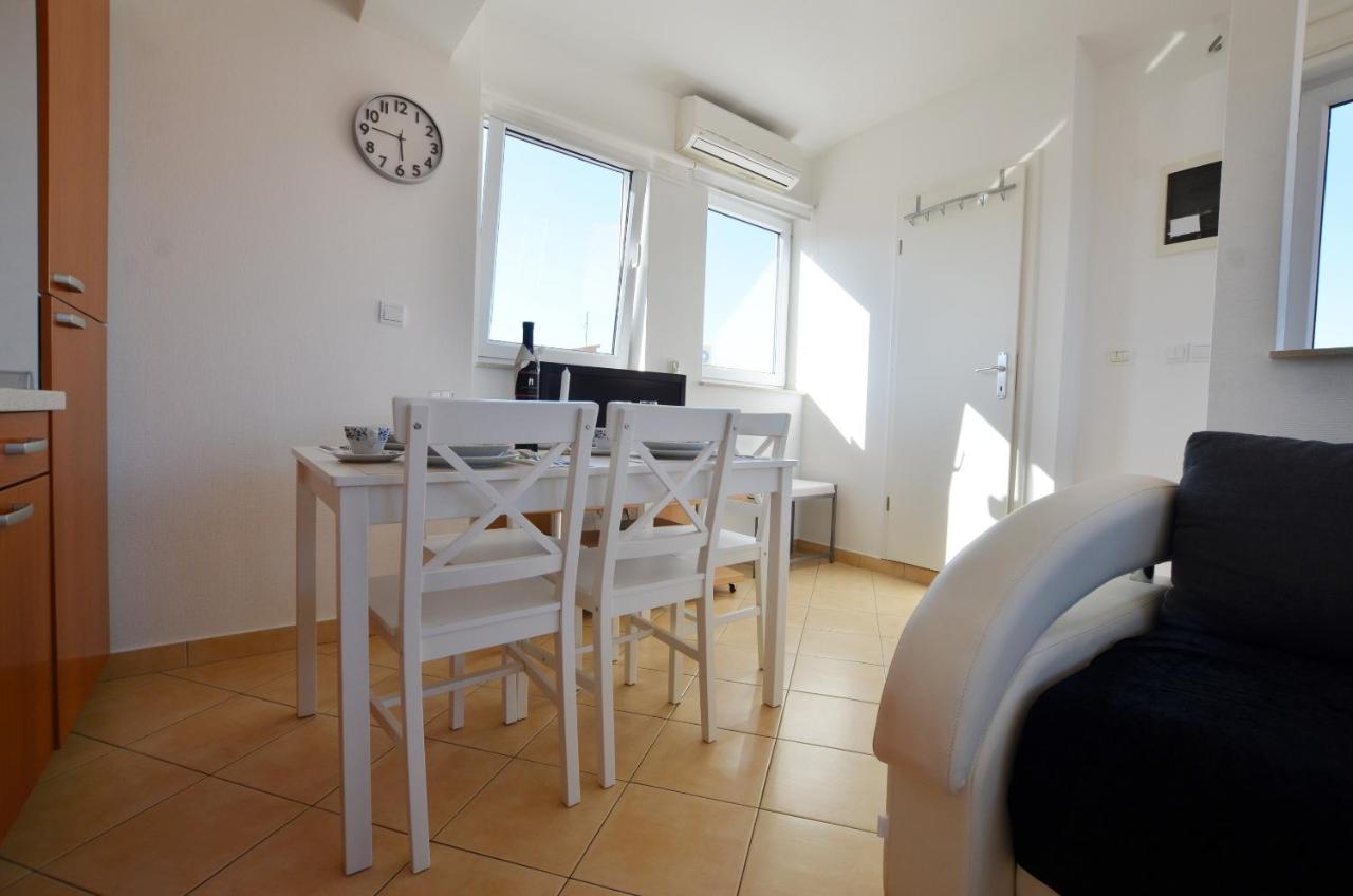 Peter Apartment Rovinj Exterior photo